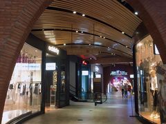 -砂之船奥莱(南京江宁店)