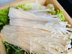 金针菇-大隐·成都火锅Bistro(合生麒麟新天地店)