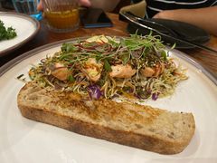 烤三文鱼沙拉-O'mills Sourdough Bakery&Bistro(永嘉路店)