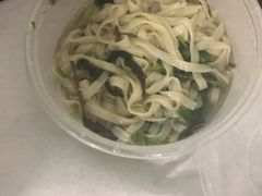 -关记·河南烩面·大盘鸡