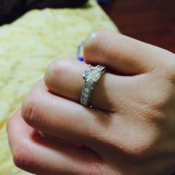 -威德钻石-克拉钻大本营(南京东路店)