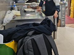 -黄阿姨锅贴大王(万航渡路店)