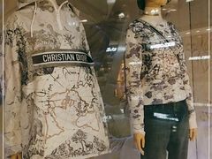 -DIOR迪奥(德基广场女装店)