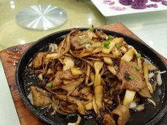 -大鸭梨烤鸭店(金顶街店)