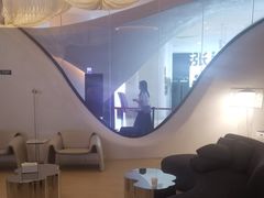 -涨巢·潮玩水疗局