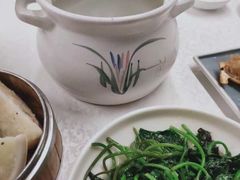 -琼大师东方烤乳猪(亚特兰蒂斯店)