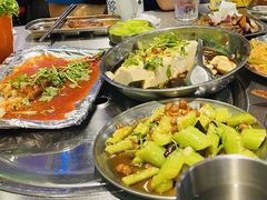 -马路牙子烧烤音乐酒馆(望京店)