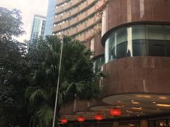 -深圳富苑皇冠假日套房酒店