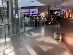 -LuOne凯德晶萃广场(徐家汇路店)