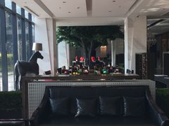 -上海虹桥西郊假日酒店