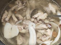 -三个椰子·现砍椰子鸡(金源CBD店)