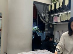 -良工巧匠·品牌改衣·鞋包奢护(芮欧百货店)