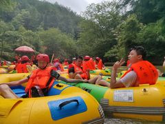 -大围山峡谷漂流