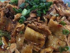 -乡土特色.冷锅鱼.牦牛肉汤锅