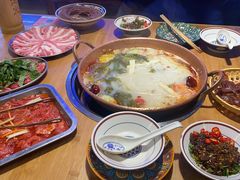 酸辣锅底-洱火云南酸菜牛肉火锅(石景山当代商城店)