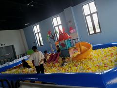 -成都星期8小镇(江宁南路店)