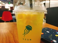 菠萝气泡水-VESH COFFEE(定西路店)