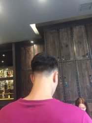 -侨治发型