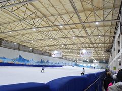 -乔波室内滑雪场