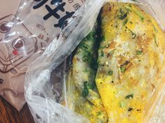 -正宗杂粮煎饼香软鸡蛋饼