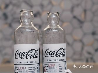 smoky烟熏味含有依兰，黄葵子，秘鲁香脂