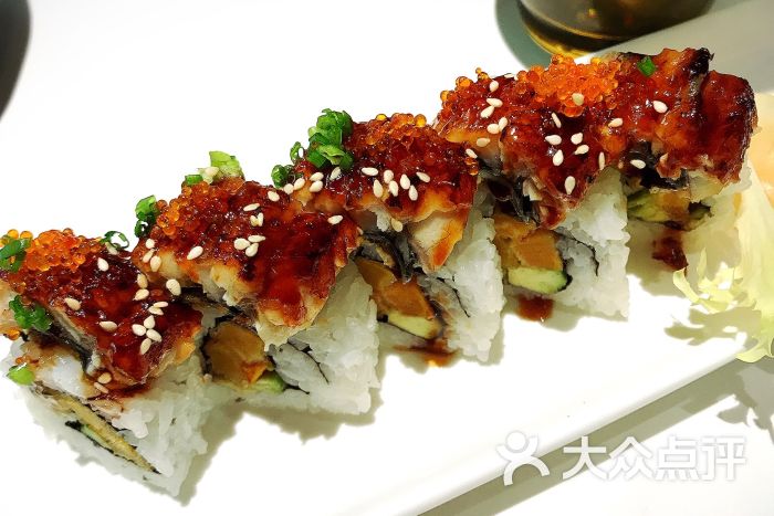 a sushi 欧风寿司(芮欧百货店)招牌鳗鱼牛油果厚卷图片 - 第365张