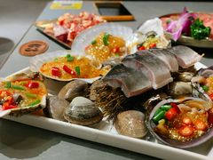 -围炉肉舍•炭烤活鳗•丹东海鲜烤肉(步行街店)