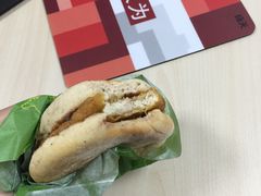 -麦当劳(乳山路店)