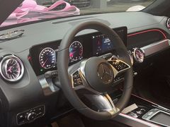 -上海星瀚奔驰4S店(红柳路店)