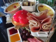 -唐拉雅秀酒店-西锦汇空中BBQ·思创餐厅