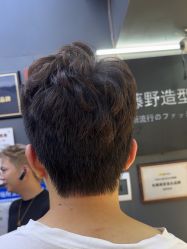 -藤野造型专业烫染接发