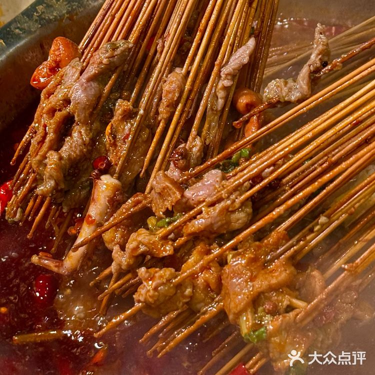 成都人私藏20年的串串。。在我心目中排名前三