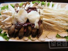 1303884444add5e-何鲜菇火锅(大营盘店)