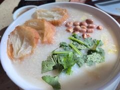 荔湾艇仔粥-点都德(春熙路群光广场店)