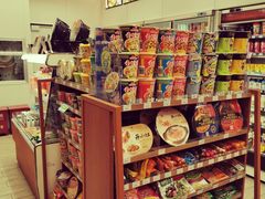 -全家便利店(孩儿巷店)