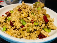 特色虾皮臭豆腐-老头儿油爆虾·知味杭州(爱琴海购物中心)