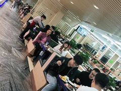 等位区-食尚名肴自助涮烤