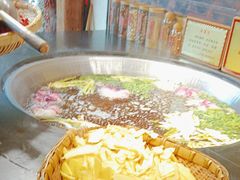 -嘉凌码头·重庆特产手工火锅底料(洪崖洞九楼店)