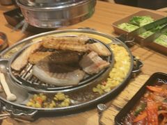 -青瓦炭韩潮烤肉(花园道店)
