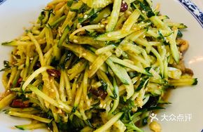 Cucumber and Pork Fillet Stir-fry