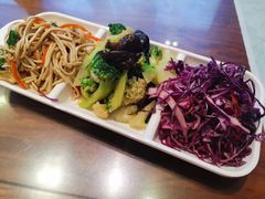 特色凉菜-丝路伊兰·兰州牛肉面(牛街总店)