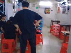 -广味炭炉鸡煲(宝业路分店)