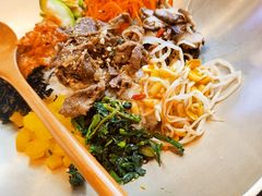 烤牛肉拌饭-梨花牛肉汤饭(仁恒伊势丹店)