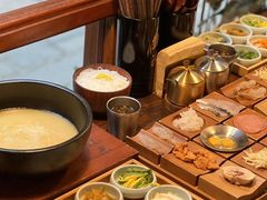 -银米·云南传统过桥米线(双廊黑金冠店)