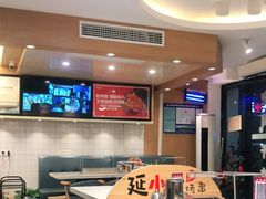 大堂-延小二烤串店(银泰店)