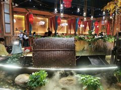 -老滇山寨•云南特色菜•地方菜•民族风情歌舞表演(金碧店)