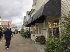 -伦敦比斯特购物村