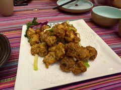 -香巴拉云南餐厅(华莱坞店)