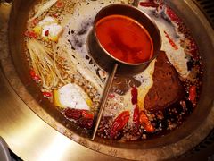 麻辣牛油菌汤番茄锅底-豪渝火锅(李家村万达店)