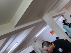 -宝瑞门钉肉饼店